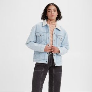 Levi Sherpa Trucker Jacket